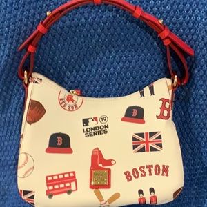 NWT, Dooney & Bourke Hobo Bag - London Series